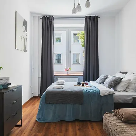 Apartamento Sandomierska P&o Varsovia